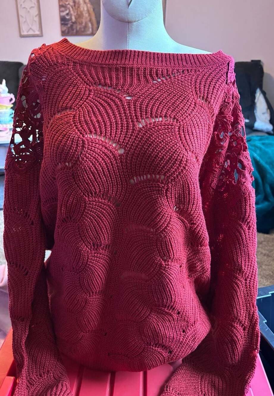 BiBi Red Long Sleeve Patterned Knit Pullover Sweater with Lace Sleeves